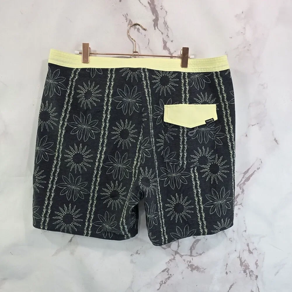 Roark Swim Trunks Mens Medium 34 The Chiller Board Shorts Gray Yellow Floral